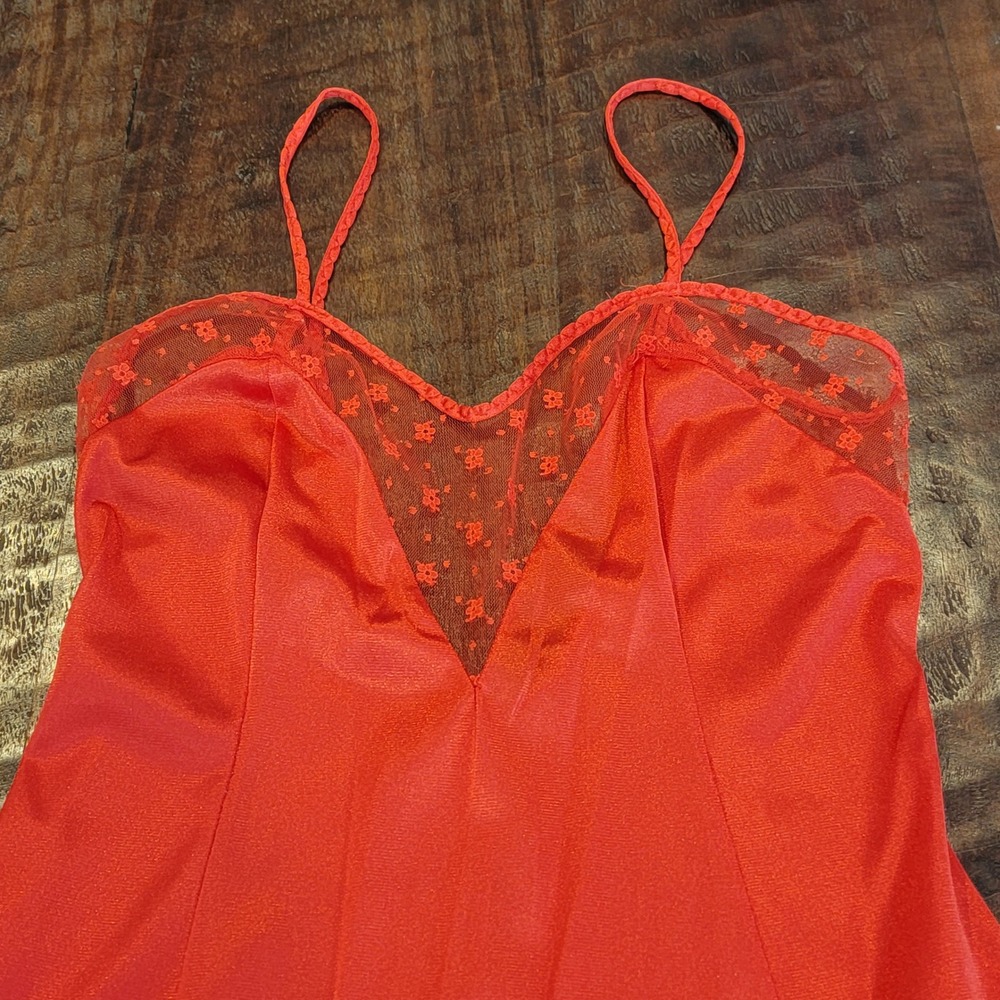 Vintage Joseph Magnin Rene‎ Lingerie Nightgown Red Floral Lace Trim Small Petite